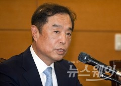 한국당 비대위원장에 김병준 교수 내정···17일 전국위 추인