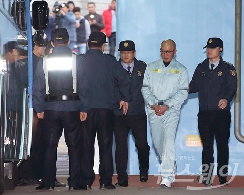 차은택·송성각 등 5명 일괄기소···朴대통령 공범 명시(종합)