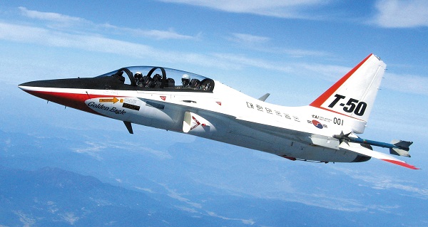 T-50 계열 항공기는 2002년 시제1호기의 초도비행을 시작으로 5000회 비행시험인 미국수출용 고등훈련기 T-50A의 국내 마지막 비행까지 14년간 무사고 기록을 이어가고 있다. 사진=KAI 제공