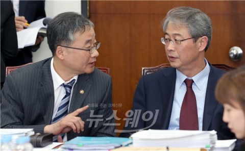 임종룡·정찬우, 거래소 지주사 전환 놓고 엇박자 행보