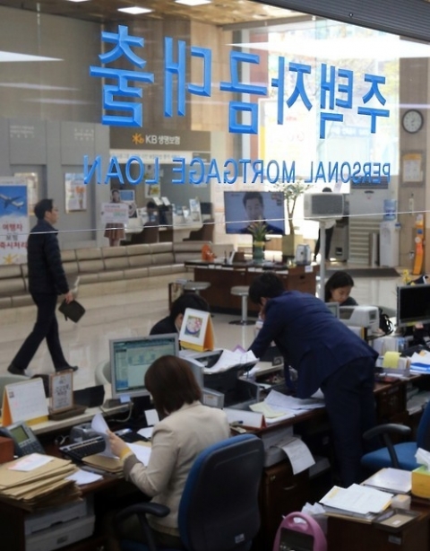 은행 대출 규제에 보험사 주담대 1년새 대폭↑···최대 17.3% 증가