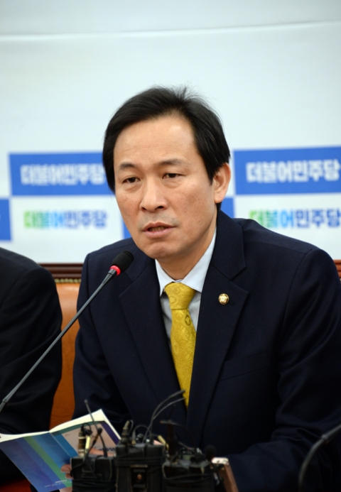 우상호 “면세점 인허가, 정부 무리수 강행”