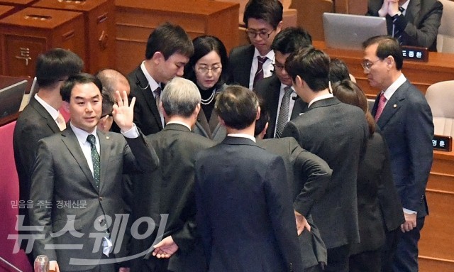 국회 9일 오후 3시 ‘박근혜 대통령 탄핵안 표결’ 찬성 찬성 234표· 반대 56표· 기권 2표. 사진=사진공동취재단