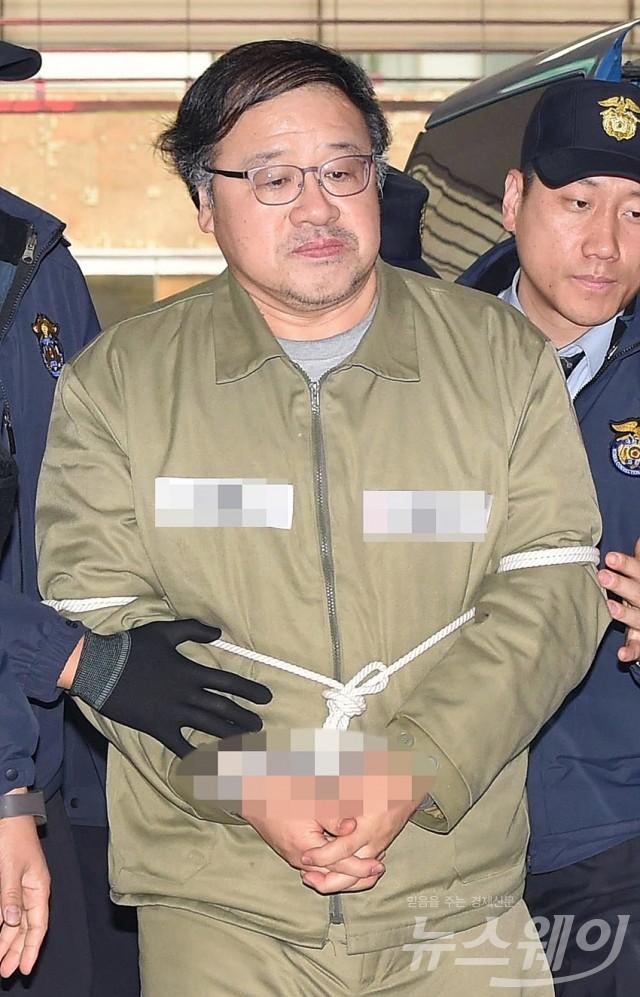 안종범 특검 소환. 사진=최신혜 기자 shchoi@newsway.co.kr