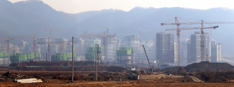 발빼는 증권사···건설사 줄폐업 위기