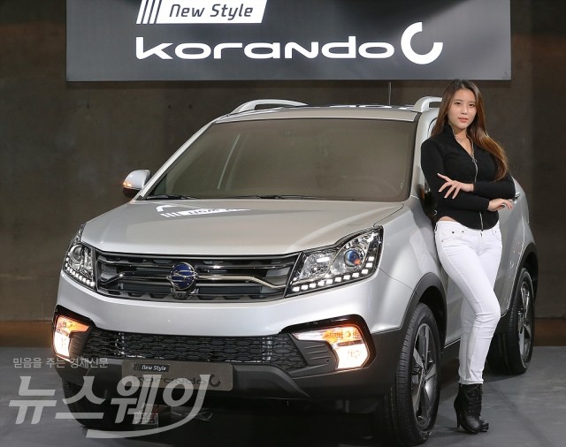 신형 코란도C는 My 1st Family SUV(우리가족 첫 번째 SUV)로 정의하고, 가족의 행복한 여가와 안전한 이동에 적합한 SUV를 필요로 하는 고객들에게 집중적으로 매력을 어필할 계획이다. 사진=이수길 기자