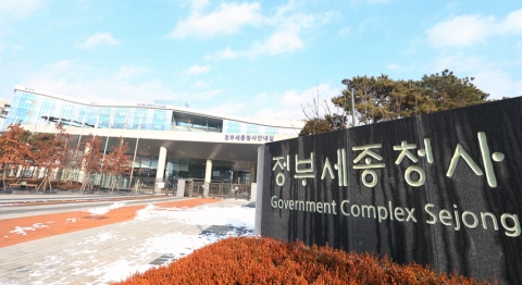 朴정부 ‘일자리대책’ 완패···5년간 실업률 늘고 취업자 줄어