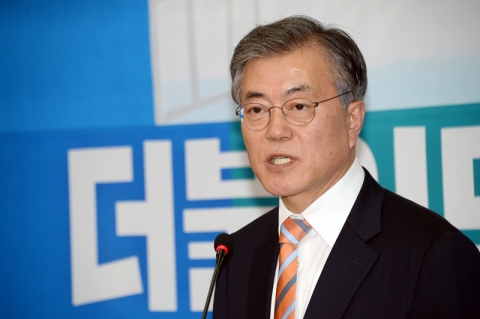 고민정 아나운서·전인범 특전사령관 ‘문재인 캠프’ 합류