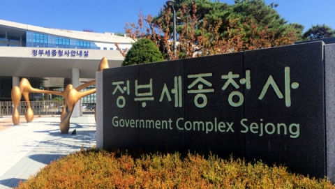 성장·소비·고용, 3각 절벽 신발끈도 못맨 정부