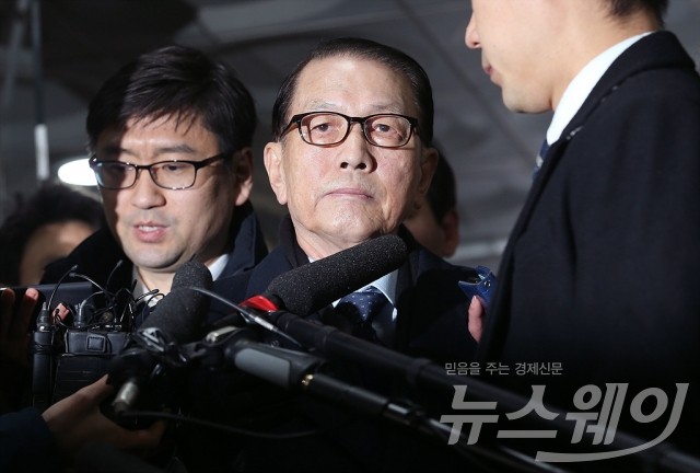 김기춘 전 청와대 비서실장 영장실질심사. 사진=최신혜 기자 shchoi@newsway.co.kr