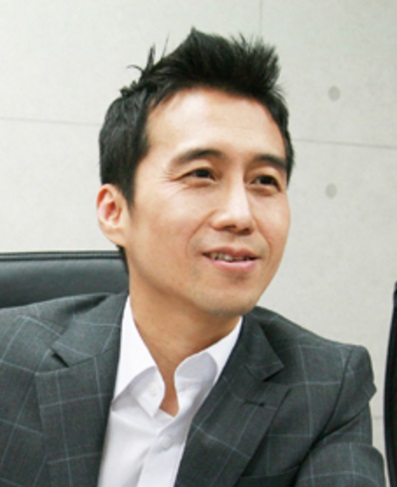 ‘IT 전문가’ 손창욱 미투온 대표···VR로 승부수