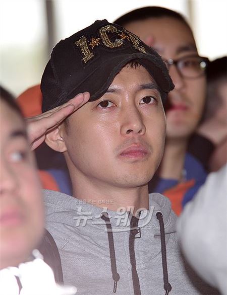 ‘전역’ 김현중 “인생 후반전, 헤쳐나갈 방법·용기 많이 얻었다”
