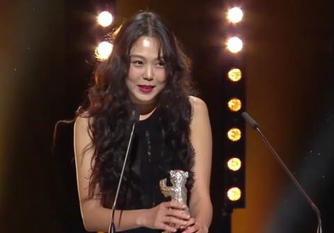 김민희, 韓 최초 베를린영화제 여우주연상 수상
