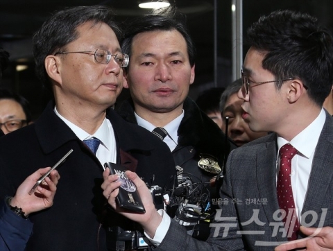 우병우 영장실질심사 태도에 정청래 “건방이 하늘을 찌른다···오만이 당신의 불행”