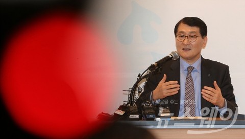 위성호 신한은행장 “회장 후보 5명 중 4명 퇴출···갑작스런 통보 이해 안돼”