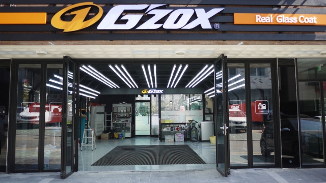 G’ZOX는 자동차 화학시장을 주도해 온 세계적인 차량관리 브랜드 SOFT99가 운영하는 프리미엄 자동차 외장관리 전문 브랜드다. 사진=오토앤 제공