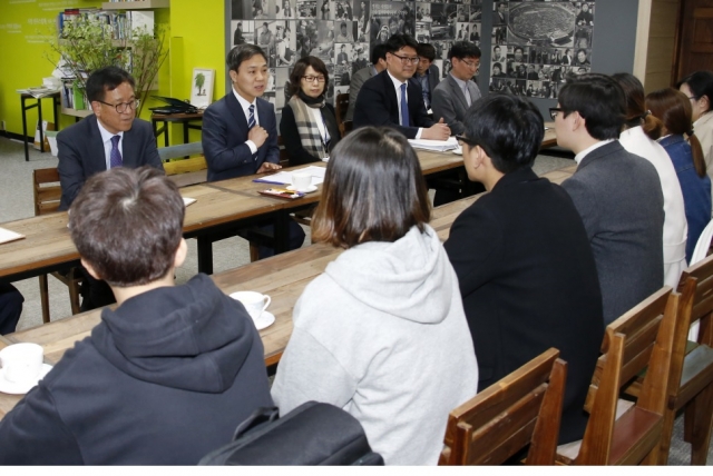 전주시, 중국인 유학생 보듬기 나서