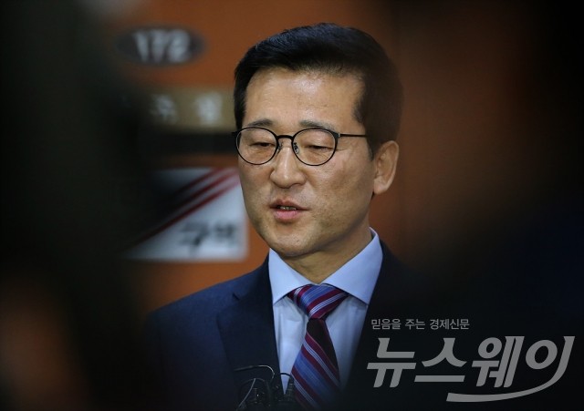 최명길 더불어민주당 의원 탈당 기자회견. 사진=이수길 기자 leo2004@newsway.co.kr