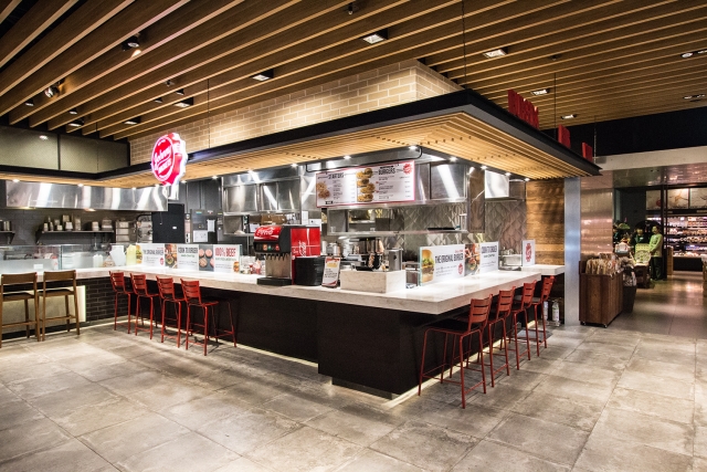 신세계푸드가 미국 햄버거 레스토랑 ‘자니로켓’의 매장 확대에 나선다. 사진=신세계푸드 제공