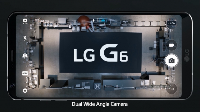 LG전자가 전략 프리미엄 스마트폰 LG G6의 글로벌 출시에 맞춰 혹독한 안전성 및 내구성 테스트를 만화적 상상력으로 재현한 ‘골드버그 장치’ 영상으로 온라인 마케팅 강화에 나섰다. 사진=LG전자 제공