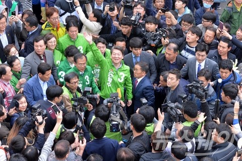 안철수, 원주서 ″단일화 없다···국민만 믿고 갈 것″
