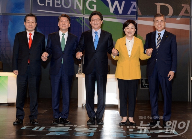 대선 후보들, 일정 줄이고 TV토론회 집중 기사의 사진