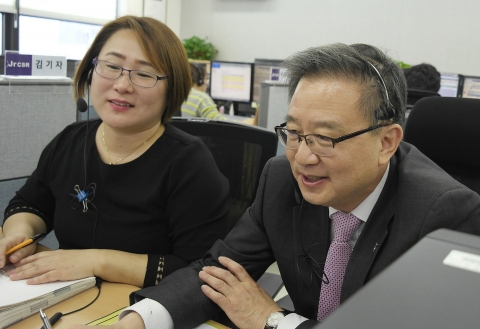 권오훈 하나생명 사장, 고객상담사 일일체험 나서