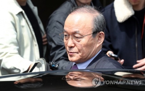 송민순 “문재인 캠프에서 몇 배로 갚아주겠다고 문자 와”