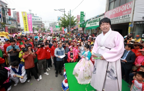 부안군, 제5회 부안오복마실축제 성료 전국 10대 축제 발판 마련