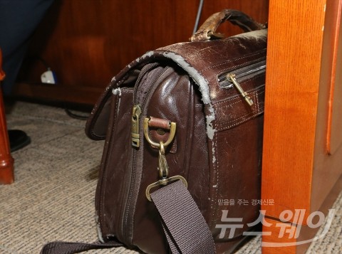 거침없는 김상조, 재벌 이어 공기업도 ‘정조준’