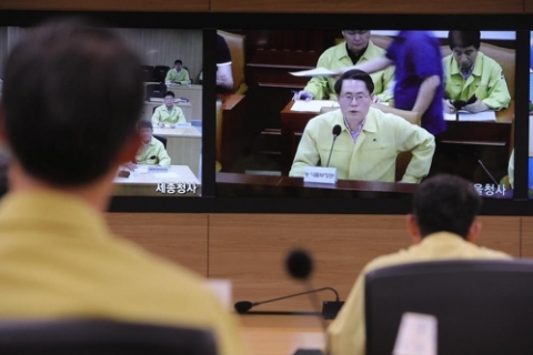 정부, AI 긴급 대책회의 개최···“타 지역 전파 막아야”