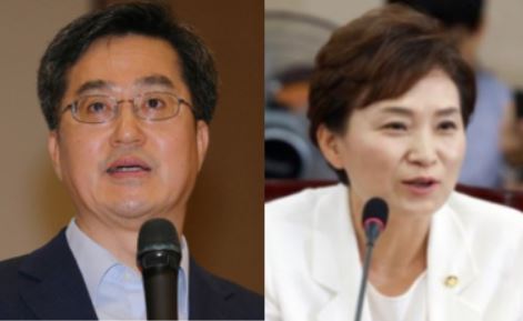 김동연 기획재정부 장관 후보자(좌측)과 김현미 국토교통부 장관 후보자