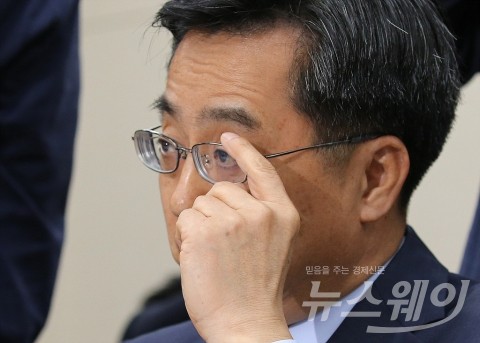 김동연 경제팀 출범···산적한 과제 해결할까