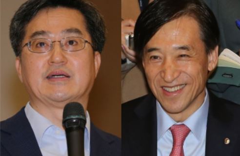 김동연 신임 경제 부총리(좌측)와 이주열 한국은행 총재