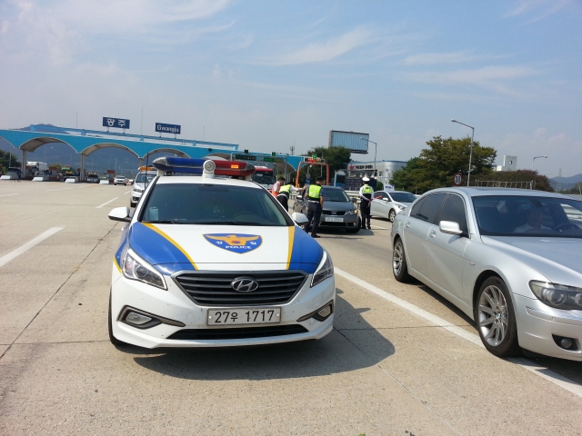 2016년 한국도로공사 광주전남본부 등 유관기관 합동 단속 모습