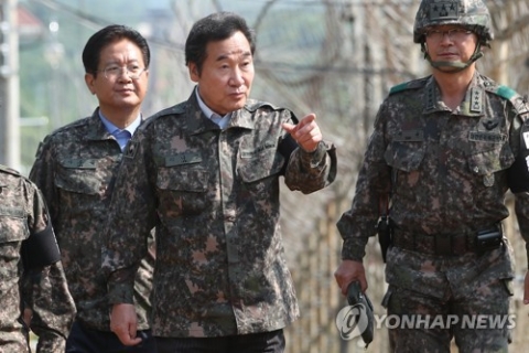 이낙연 총리, 첫 안보행보···육군 1사단 방문