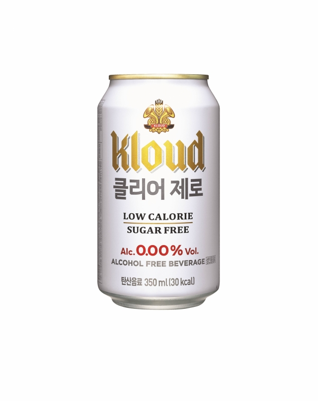 롯데칠성음료가 무알콜 음료 ‘클라우드 클리어 제로’ 350㎖ 캔을 출시했다. 사진=롯데칠성음료 제공
