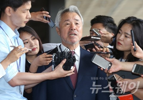 미스터피자,  갑질에 이어  선거개입 의혹 고발까지 ‘설상가상’
