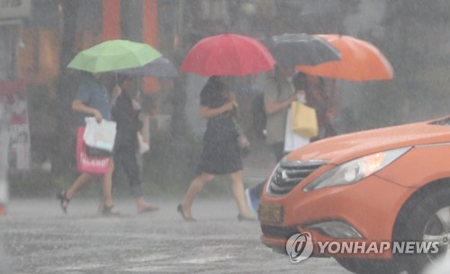 25일 수도권 비 그쳐···남부지방 장맛비 기사의 사진