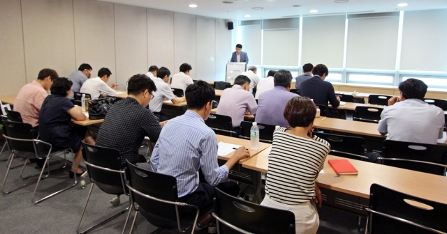 aT, 계란 수급 안정을 위한 수입업체 간담회 개최 기사의 사진