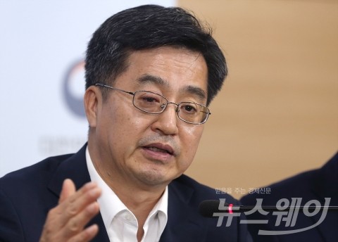 46개 공공기관 합동채용 확대···‘응시 기회 박탈’ 논란