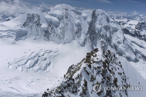 알프스 몽블랑 등반하던 30대 초반 한국인 1명 실종