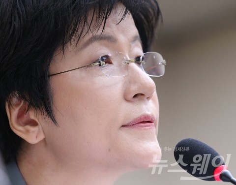 김영주 노동부 장관의 일방통행
