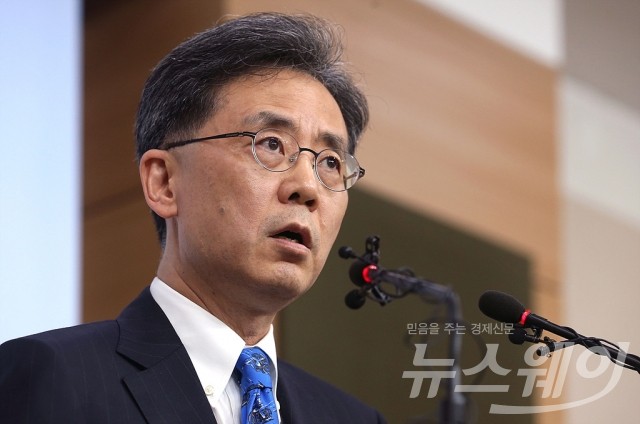 김현종 “한미FTA 개정 대응 조직·인력 보강하겠다”