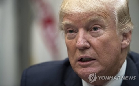 트럼프, 시진핑과 통화 이후 “대북 군사행동은 첫 번째 선택 아냐”