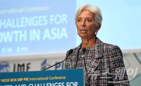 IMF, 韓 전망 어둡다···잠재성장률 2030년대 1%대로 추락