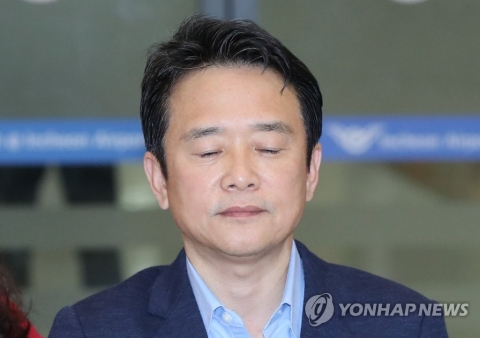 남경필 귀국···“아버지로서 무한한 책임 느낀다”