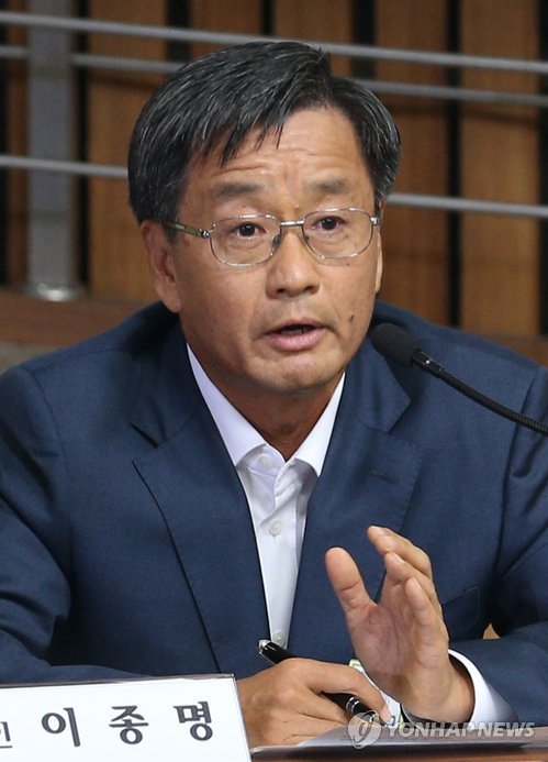 국정원 ‘댓글공작’ 실무책임자 이종명 전 차장, 검찰 출석