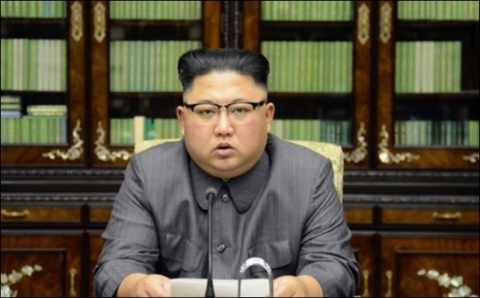 ‘로켓맨’ 김정은, ‘로켓베이비’ 된 까닭