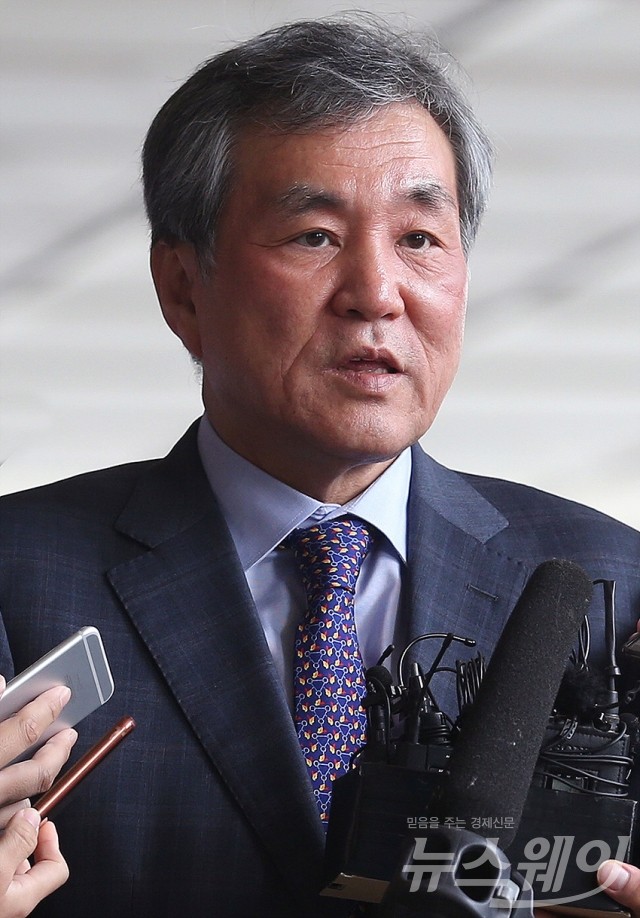 MB국정원 심리전 이상돈의원 검찰 출석. 사진=최신혜 기자 shchoi@newsway.co.kr